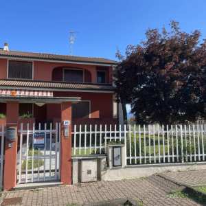 Villa fine schiera Cerrione