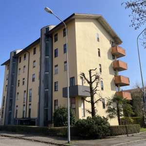 Alloggio tre vani + servizi CHIAVAZZA